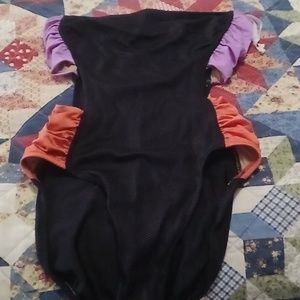 Ladies strapless bathing suit